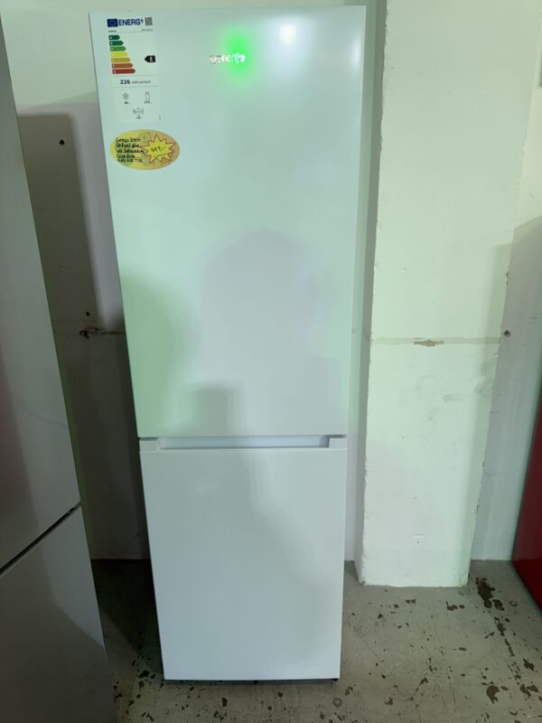 Gorenje Kühlgefrierkombination weiß 183cm hoch 256L Nutzinhalt Energie E