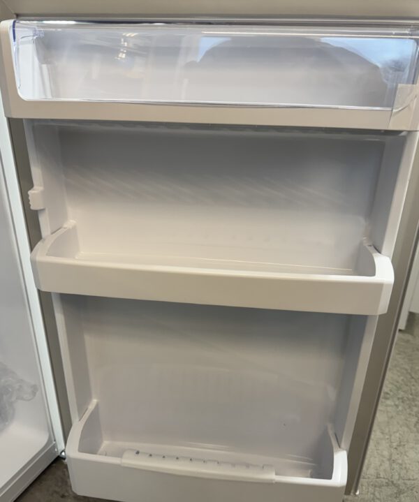 Beko Tischkühlschrank mit Gefrierfach, 84cm hoch Energie E – Bild 3