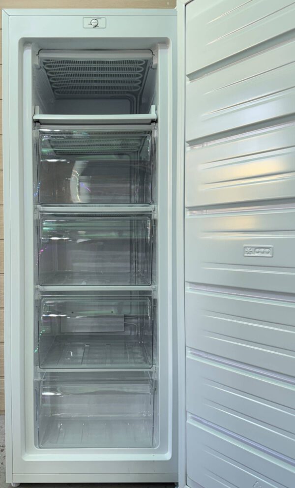 PKM Standgefrierschrank 143cm weiß, 168L 5 Schubladen Energie: E NEU – Bild 2