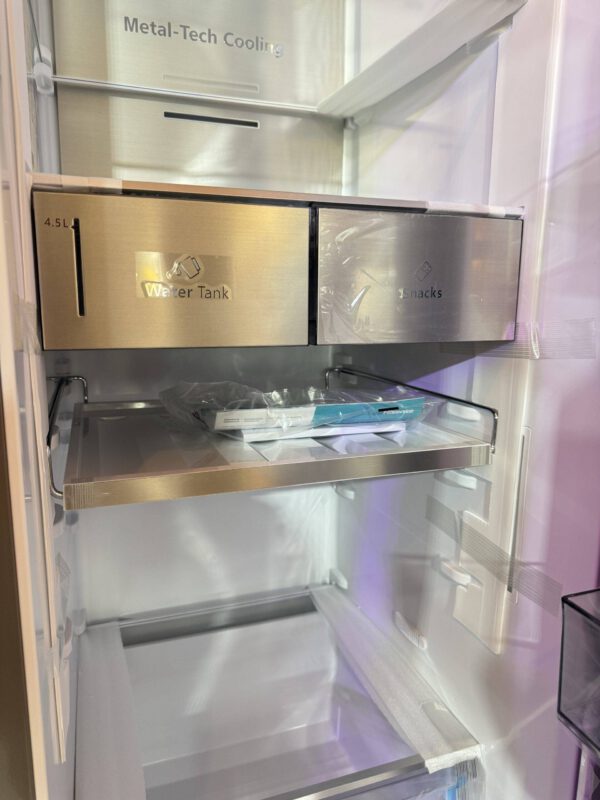 HiSense Side by Side Kühlgefrierkombination 91cm mit Eis crusher, Eiswürfelspender & Wasserspender NoFrost 632L Energie C NEU – Bild 6