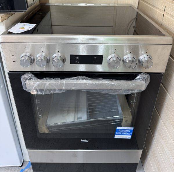 Beko Standherd 60cm Edelstahl Bräterzone Zweikreiszone Umluft NEU