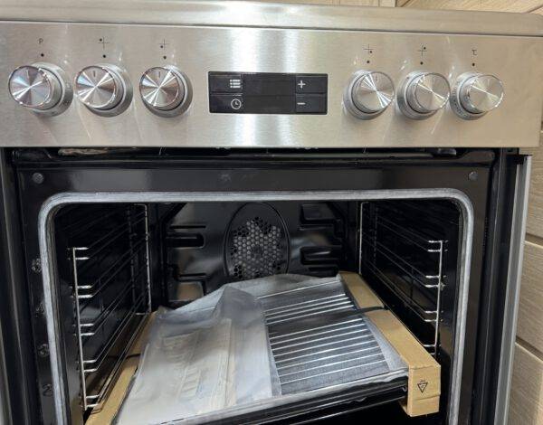Beko Standherd 60cm Edelstahl Bräterzone Zweikreiszone Umluft NEU – Bild 3