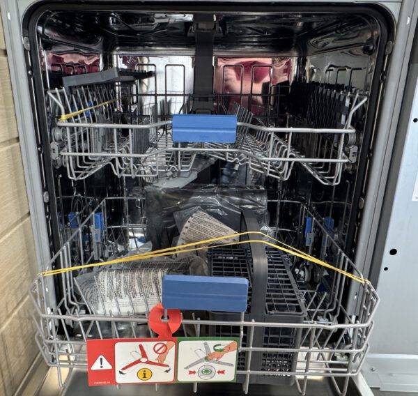 Beko teilintegrierter Edelstahl Geschirrspüler 60cm CornerWash EEK: C NEU – Bild 3
