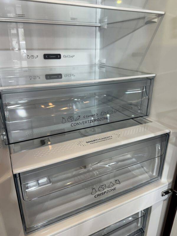 Gorenje Kühl-Gefrierkombination 200cm bordeaux NoFrost plus Umluftkühlung 361L EEK: C – Bild 4